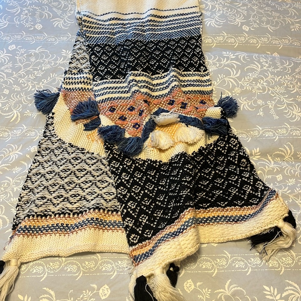 Anthropologie ‘Hello Hydrangea’ Scarf